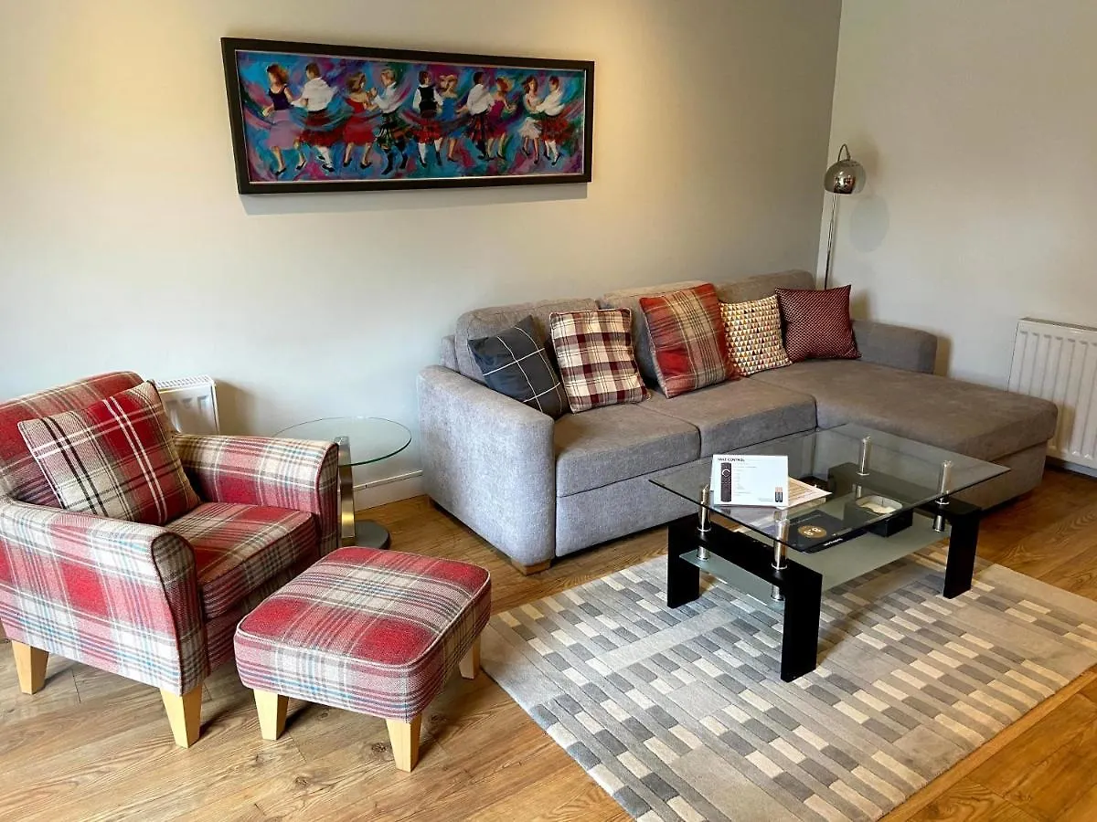 The Lochend Residence Edinburgh Apartment