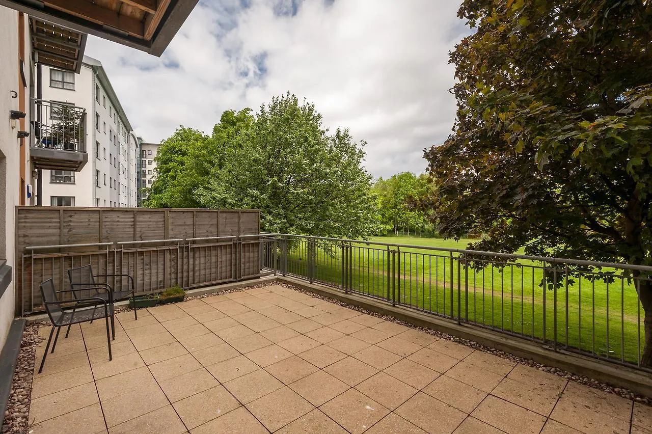 The Lochend Residence Edinburgh 0*,